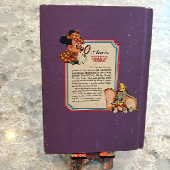 Walt Disney Productions: The Emperor’s New Clothes children’s book - Picture 2 of 7